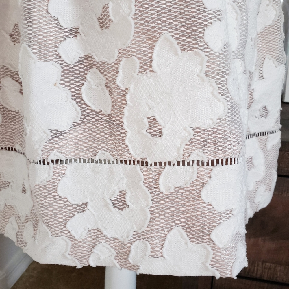 NWOT Vince Camuto Lace Floral Appliqu White A-Line Mini Dress SZ 6 Petite - Picture 5 of 11